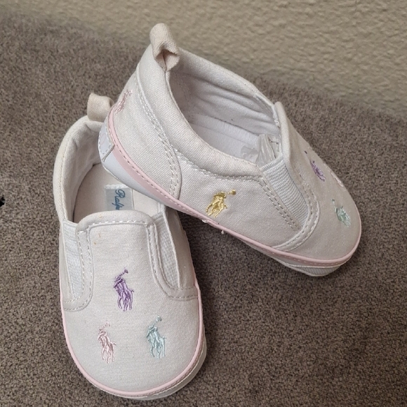 Ralph Lauren Cream Baby Shoes with Pastel Embroidery - Picture 4 of 4